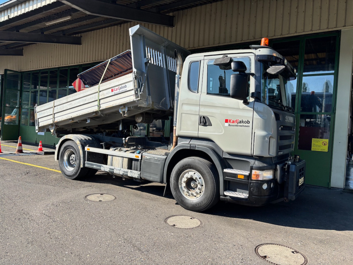 SCANIA R 380 CB4x2 - Billenőplatós teherautó: 1 kép. SCANIA R 380 CB4x2 - Billenőplatós teherautó: 1 kép.