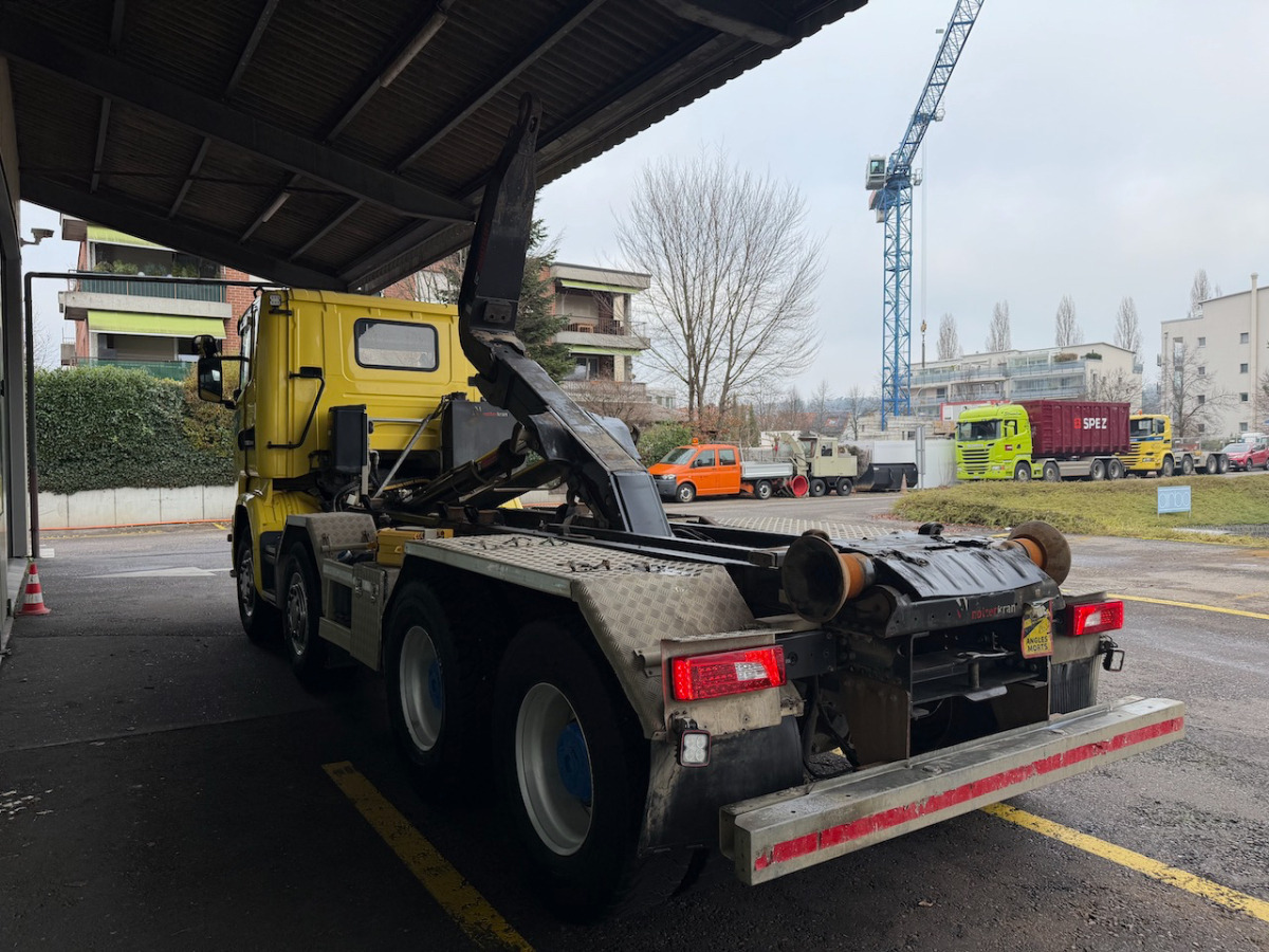 Horgos rakodó teherautó SCANIA R450: 21 kép.