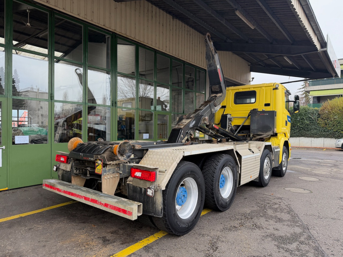 Horgos rakodó teherautó SCANIA R450: 19 kép.