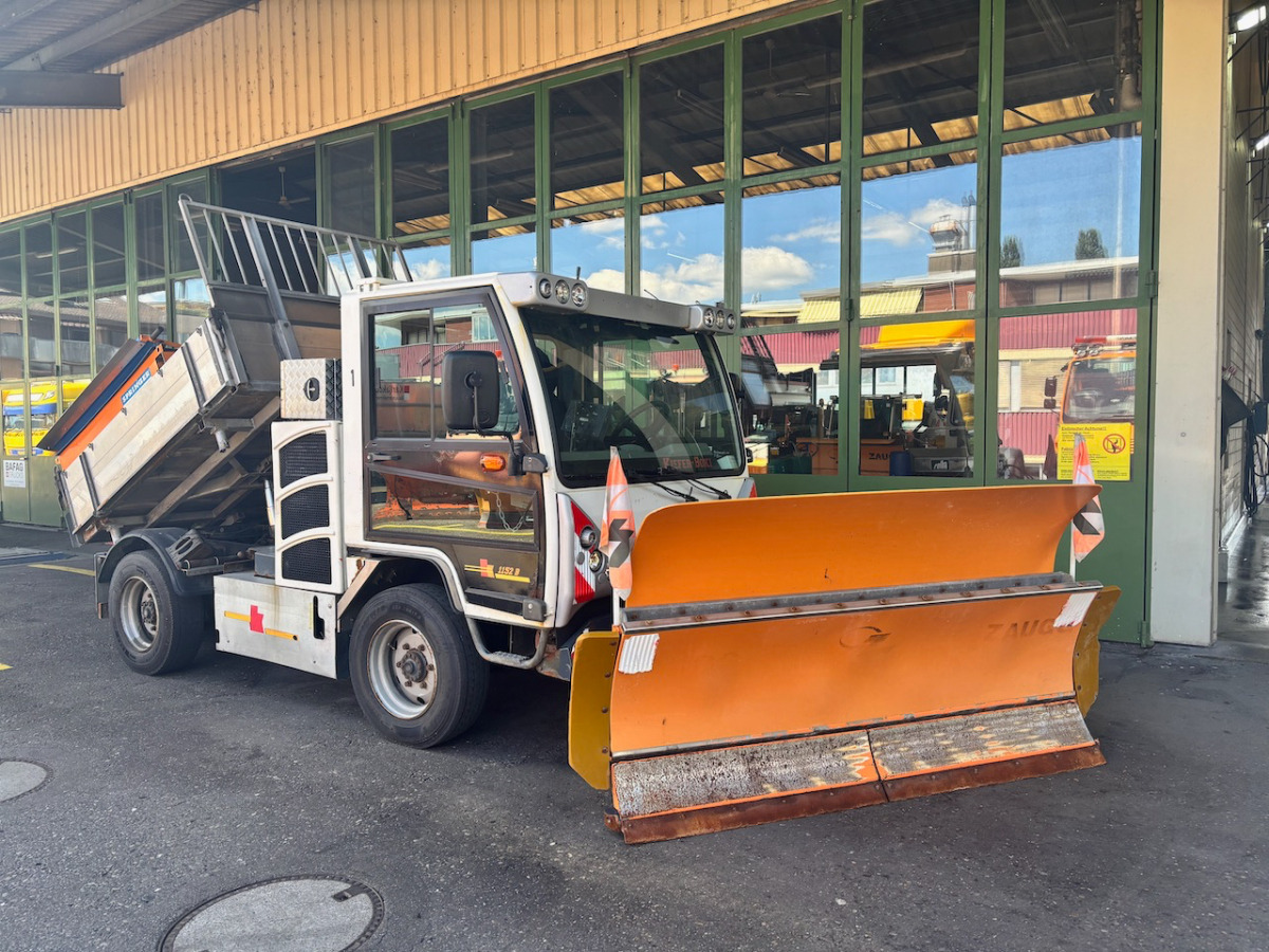 Marke KIEFER Bokimobil 1152 - Többcélú/ Speciális jármű: 1 kép. Marke KIEFER Bokimobil 1152 - Többcélú/ Speciális jármű: 1 kép.