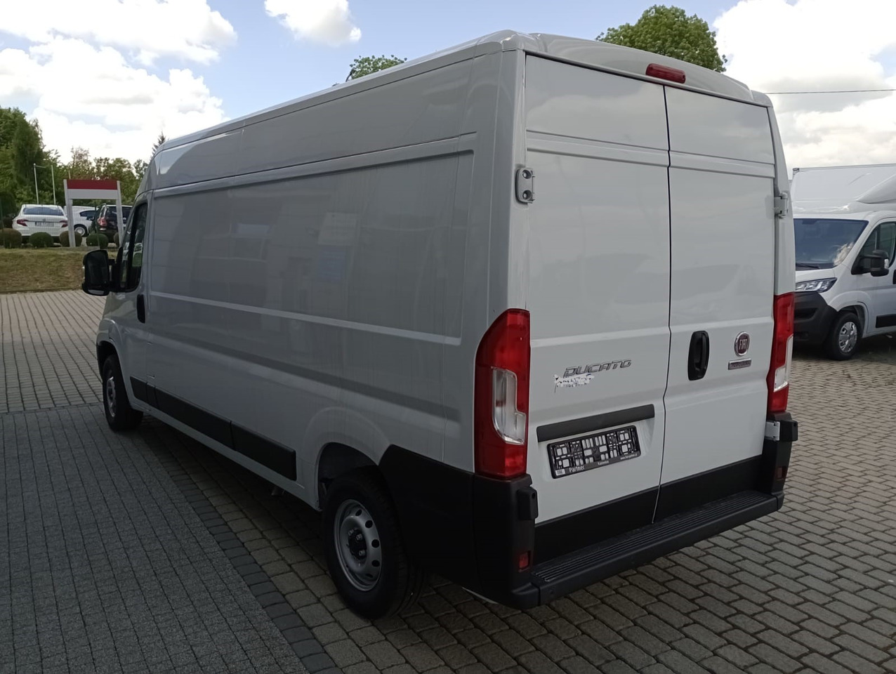 Fiat Ducato 140 L3H2 Kühlkasten - Hűtős kisteherautó: 3 kép. Fiat Ducato 140 L3H2 Kühlkasten - Hűtős kisteherautó: 3 kép.