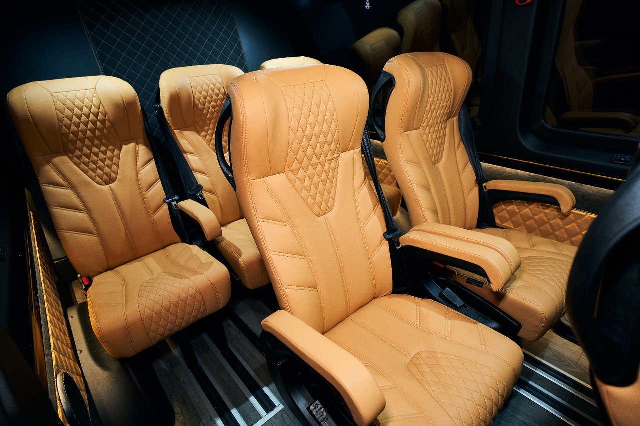 Mercedes Sprinter 319 9 Sitzer L2H1 - Duplakabinos kisteherautó: 1 kép. Mercedes Sprinter 319 9 Sitzer L2H1 - Duplakabinos kisteherautó: 1 kép.