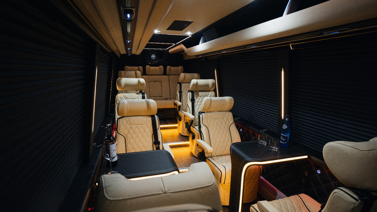 Mercedes Sprinter 519 Busconcept VIP 13 Sitze - Minibusz, Kisbusz: 1 kép. Mercedes Sprinter 519 Busconcept VIP 13 Sitze - Minibusz, Kisbusz: 1 kép.
