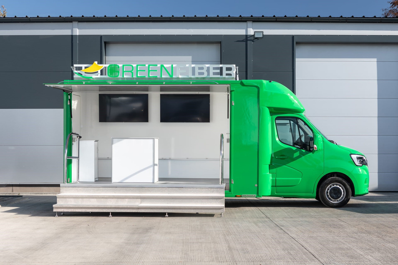 Renault Master 165 Messefahrzeug - Büféautó: 3 kép. Renault Master 165 Messefahrzeug - Büféautó: 3 kép.
