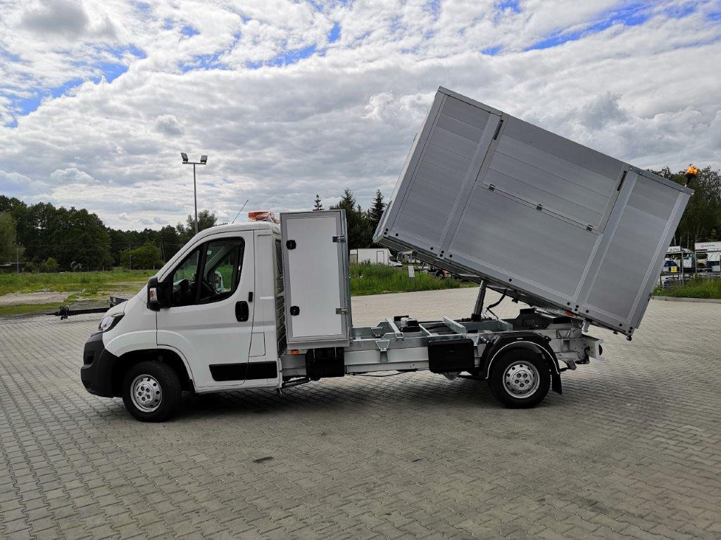 Renault Master 170 Kipper - Billenőplatós kisteherautó: 1 kép. Renault Master 170 Kipper - Billenőplatós kisteherautó: 1 kép.