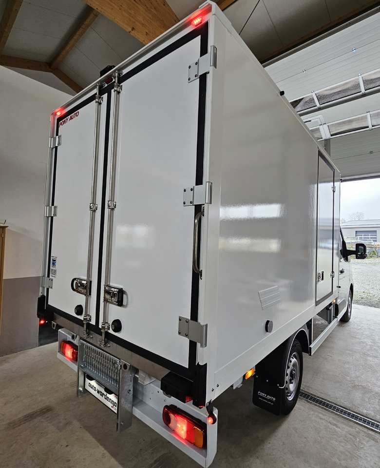 Renault Master Kühlkoffer O°/+20°C 230V Standkühlung - Hűtős kisteherautó: 4 kép. Renault Master Kühlkoffer O°/+20°C 230V Standkühlung - Hűtős kisteherautó: 4 kép.