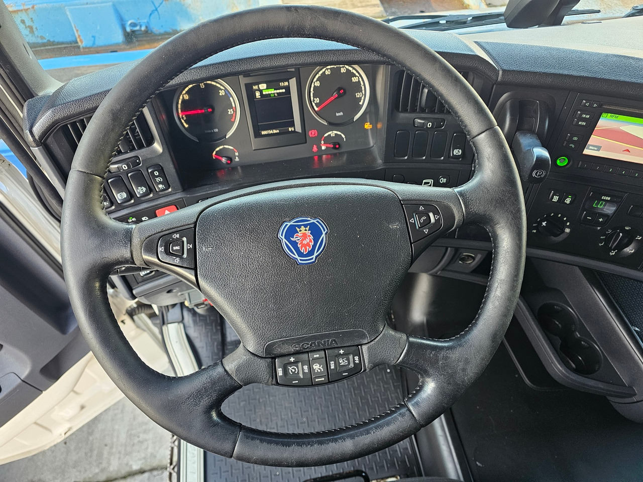 Scania R410 Highline SCR Only - Nyergesvontató: 5 kép. Scania R410 Highline SCR Only - Nyergesvontató: 5 kép.