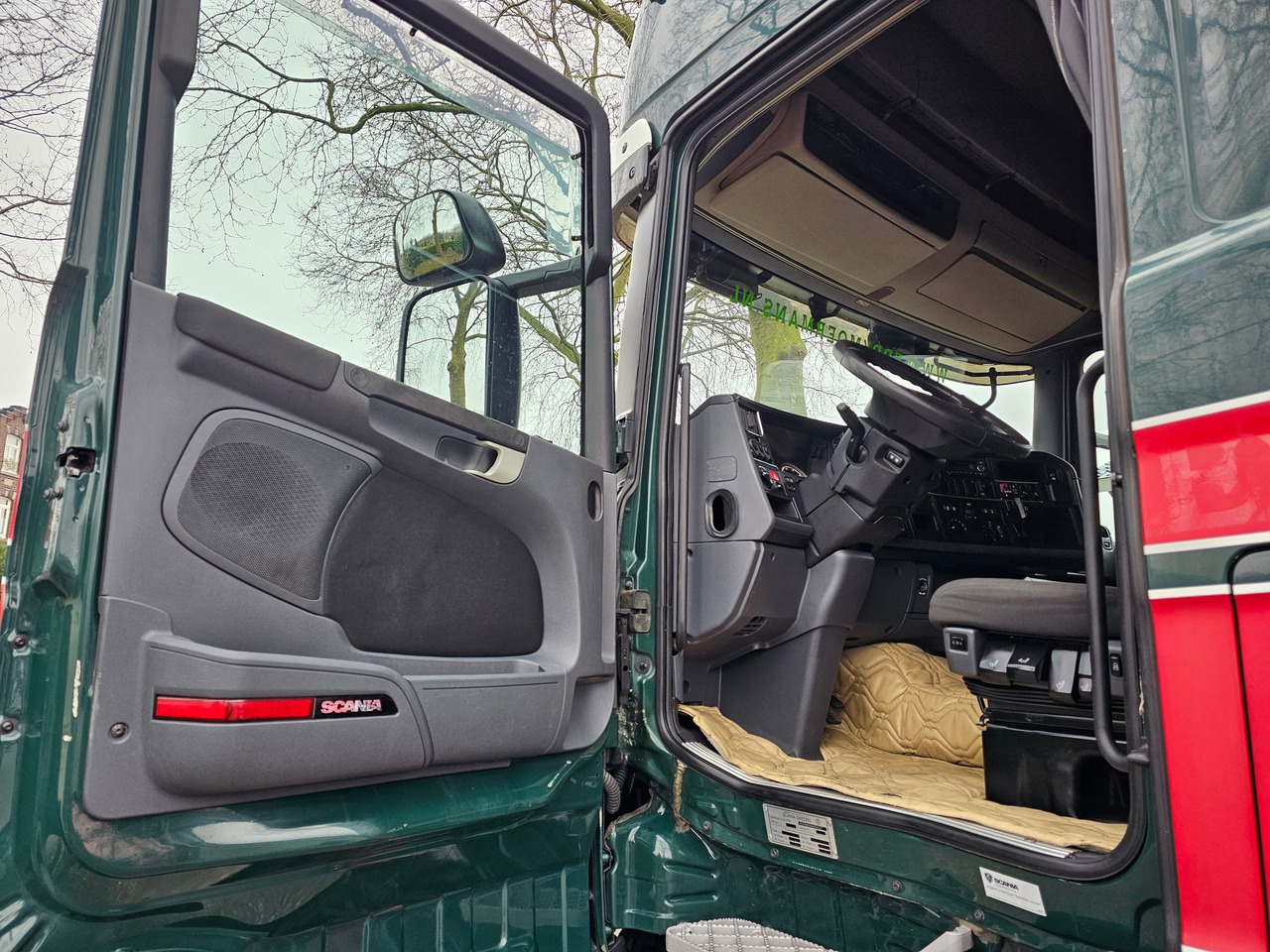 Nyergesvontató Scania R440 Topline: 11 kép.
