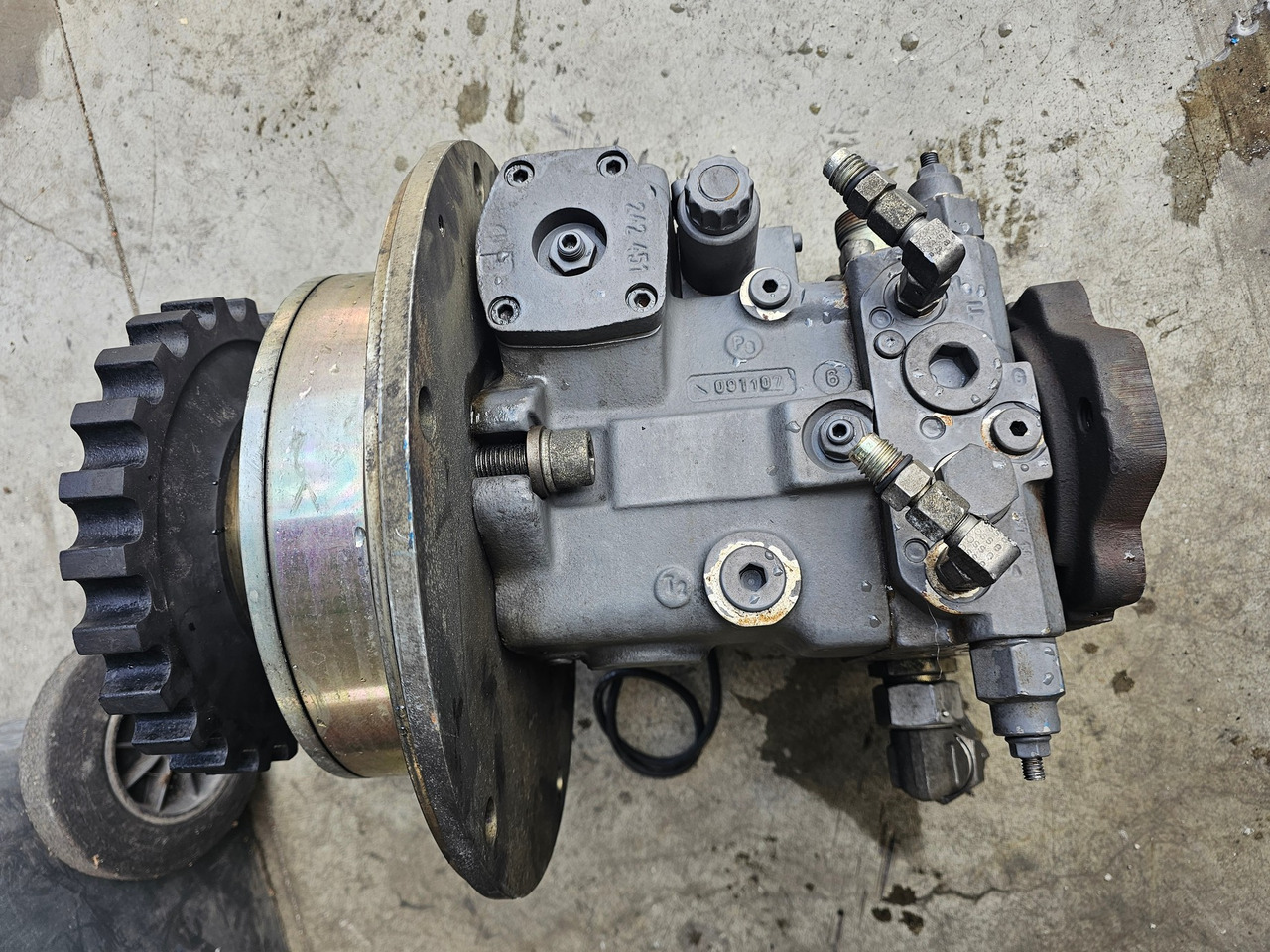 Rexroth A4VG56EP3D1 - Hidraulikus szivattyú - Építőipari gépek: 5 kép. Rexroth A4VG56EP3D1 - Hidraulikus szivattyú - Építőipari gépek: 5 kép.