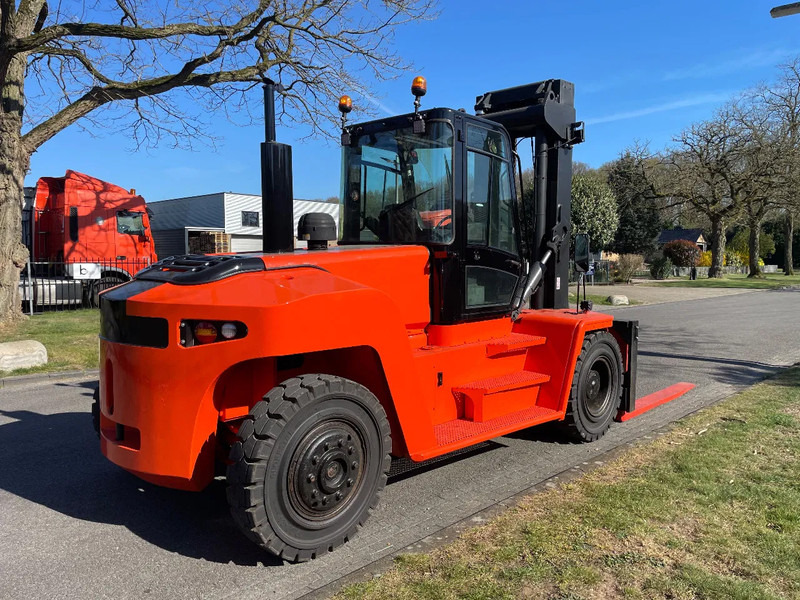 Hyster H16.00XM-6 Bouwjaar 2011 H16.00 XM-6 - Dízel targonca: 5 kép. Hyster H16.00XM-6 Bouwjaar 2011 H16.00 XM-6 - Dízel targonca: 5 kép.