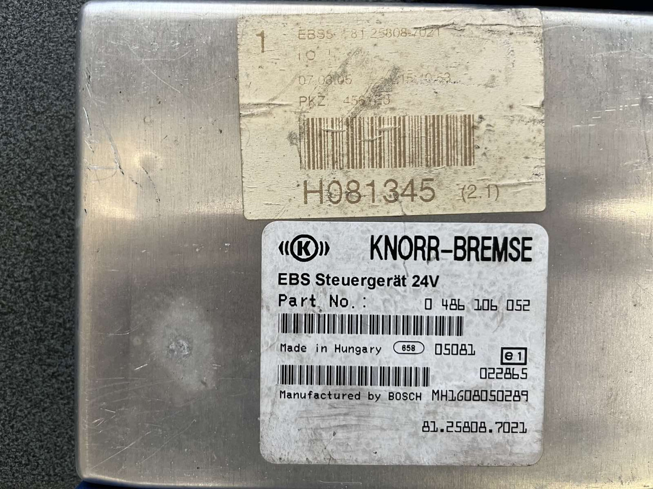 EBS ELECTRONICS BRAKE MAN TGA-TGX - ECU - Teherautó: 2 kép. EBS ELECTRONICS BRAKE MAN TGA-TGX - ECU - Teherautó: 2 kép.