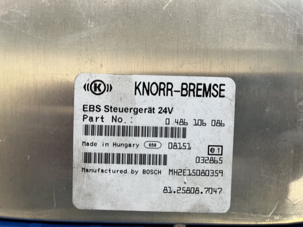 EBS ELECTRONICS BRAKE MAN TGA-TGX - ECU - Teherautó: 4 kép. EBS ELECTRONICS BRAKE MAN TGA-TGX - ECU - Teherautó: 4 kép.