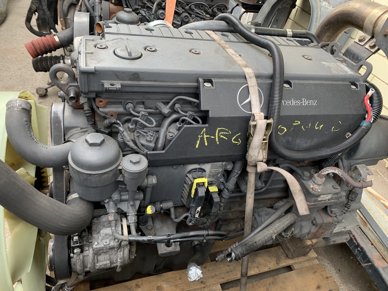 ENGINE ATEGO OM 906LA EURO 5 290PS - Motor - Teherautó: 2 kép. ENGINE ATEGO OM 906LA EURO 5 290PS - Motor - Teherautó: 2 kép.