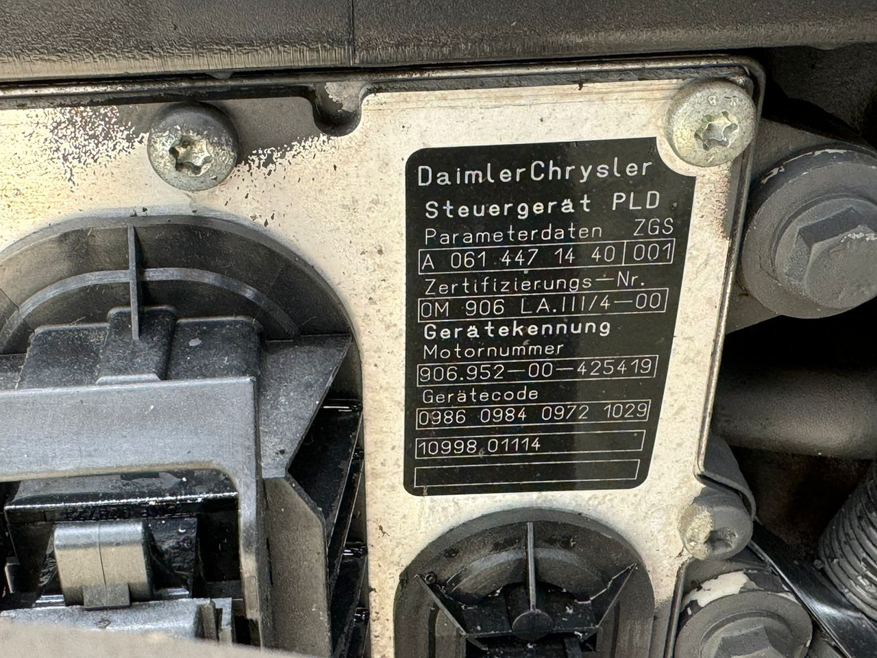 ENGINE MERCEDES ECONIC OM906LA EURO 3 280PS - Motor: 5 kép. ENGINE MERCEDES ECONIC OM906LA EURO 3 280PS - Motor: 5 kép.