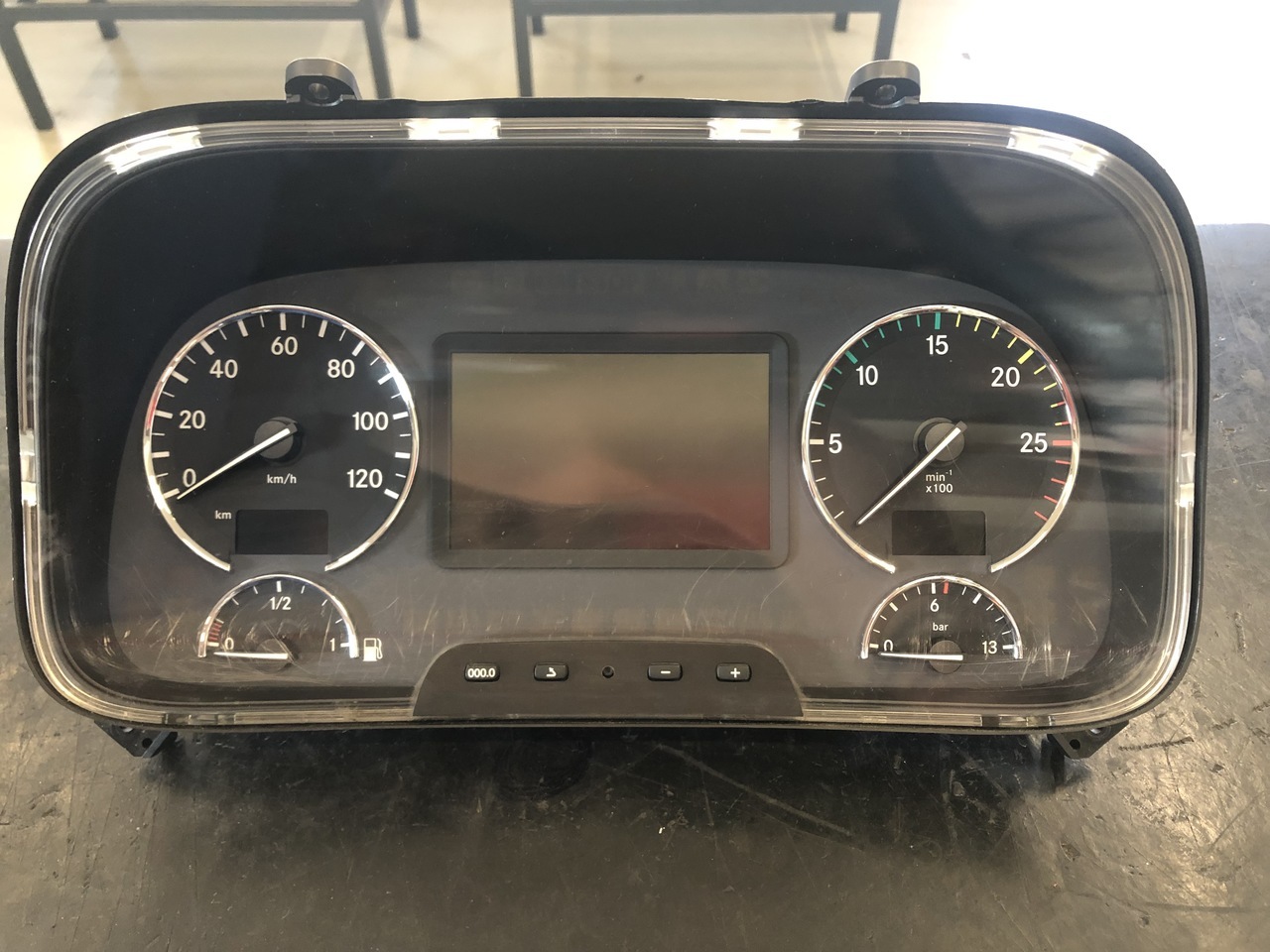 INS ELECTRONICS ACTROS MP3 EURO 5 - Tachográf - Teherautó: 1 kép. INS ELECTRONICS ACTROS MP3 EURO 5 - Tachográf - Teherautó: 1 kép.