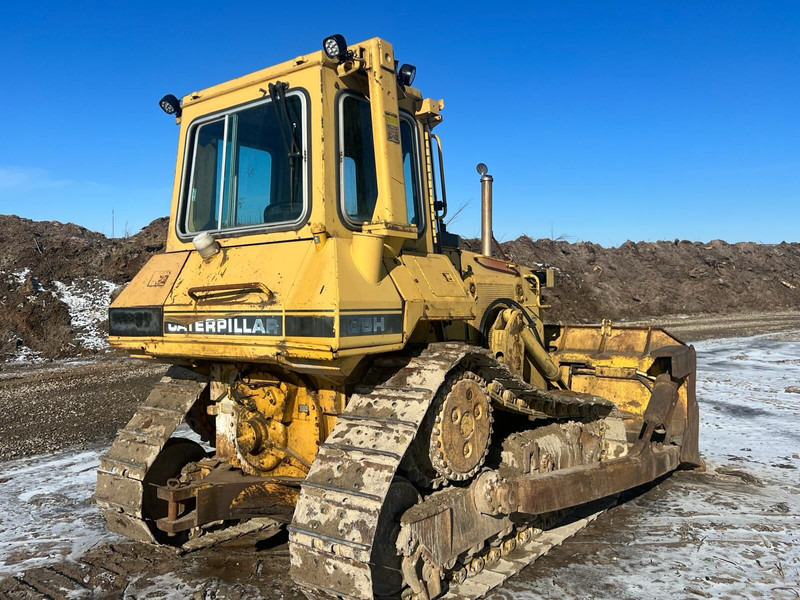 Buldózer Caterpillar D5H: 13 kép.