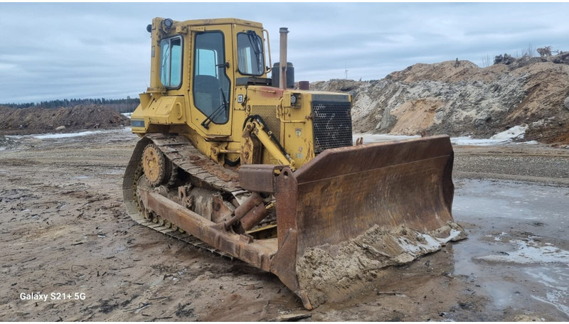 Caterpillar D5H - Buldózer: 1 kép. Caterpillar D5H - Buldózer: 1 kép.