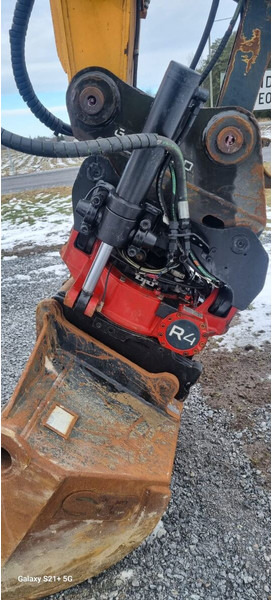 Hyundai Robex 145L CR-9A - Lánctalpas kotró: 5 kép. Hyundai Robex 145L CR-9A - Lánctalpas kotró: 5 kép.