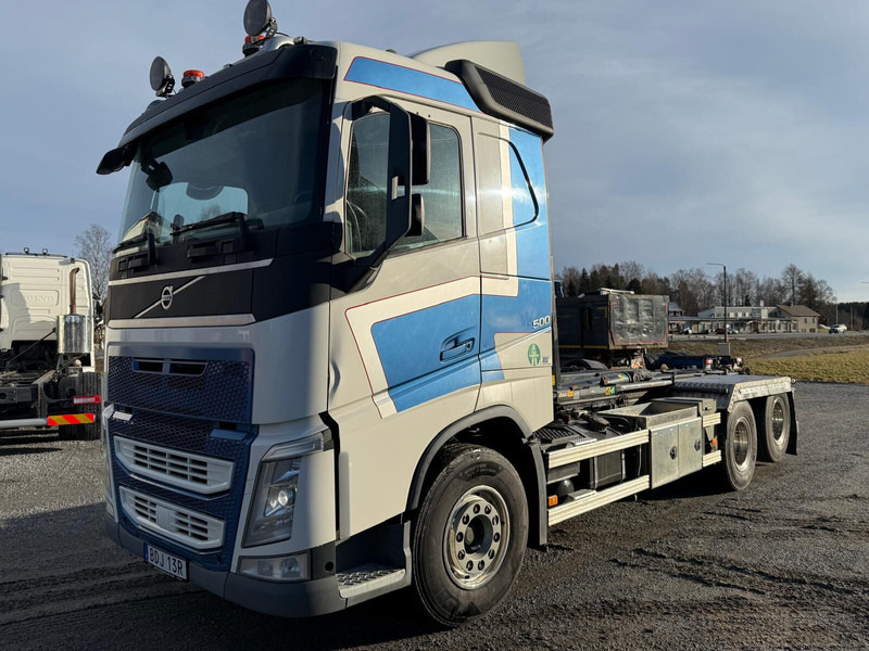 Volvo FH500 - Horgos rakodó teherautó: 1 kép. Volvo FH500 - Horgos rakodó teherautó: 1 kép.