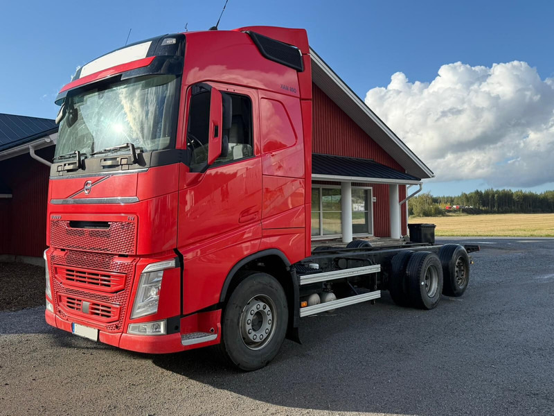 Volvo FH540 2019 - Alvaz teherautó: 1 kép. Volvo FH540 2019 - Alvaz teherautó: 1 kép.