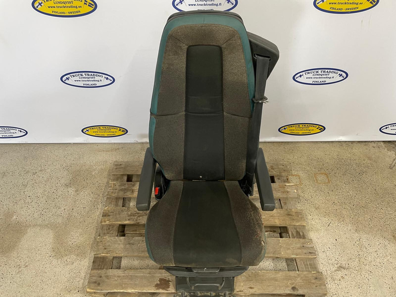 Volvo FM - Ülés: 2 kép. Volvo FM - Ülés: 2 kép.