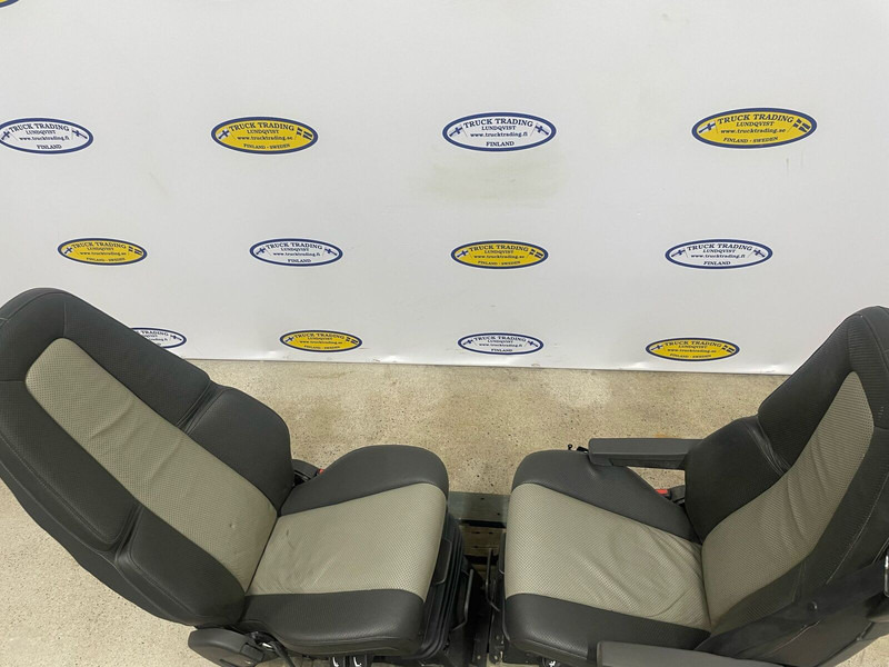 Volvo FM4 - Ülés: 3 kép. Volvo FM4 - Ülés: 3 kép.