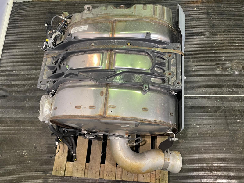Volvo VER5 - Hangtompító: 2 kép. Volvo VER5 - Hangtompító: 2 kép.