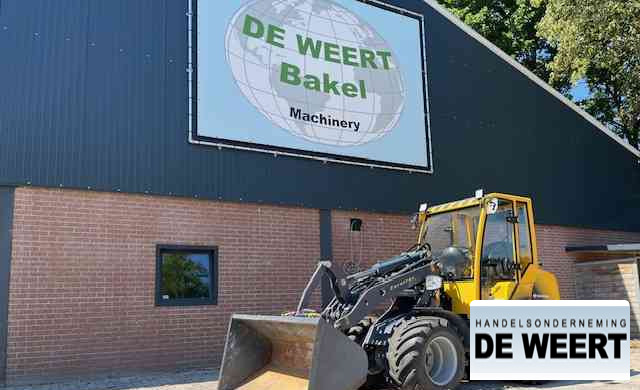 Eurotrac W12F , W 12 F , w12f - Gumikerekes homlokrakodó: 2 kép. Eurotrac W12F , W 12 F , w12f - Gumikerekes homlokrakodó: 2 kép.