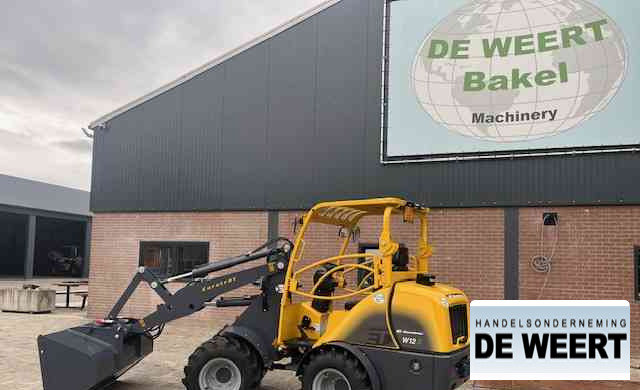 Eurotrac w12s , W12S , W 12 s - Gumikerekes homlokrakodó: 2 kép. Eurotrac w12s , W12S , W 12 s - Gumikerekes homlokrakodó: 2 kép.