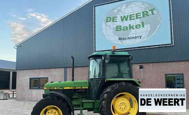 John Deere 2850 sa - Traktor: 2 kép. John Deere 2850 sa - Traktor: 2 kép.