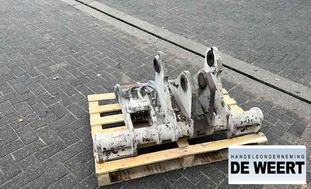 Matt Nielen snelwissel , set met bak en palletvorken - Gyorscsatlakozó: 1 kép. Matt Nielen snelwissel , set met bak en palletvorken - Gyorscsatlakozó: 1 kép.