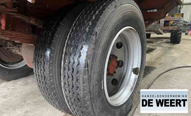 Michelin 9R22.5 , 9 R 22.5 - Gumiabroncsok és felnik - Mezőgazdasági gépek: 1 kép. Michelin 9R22.5 , 9 R 22.5 - Gumiabroncsok és felnik - Mezőgazdasági gépek: 1 kép.