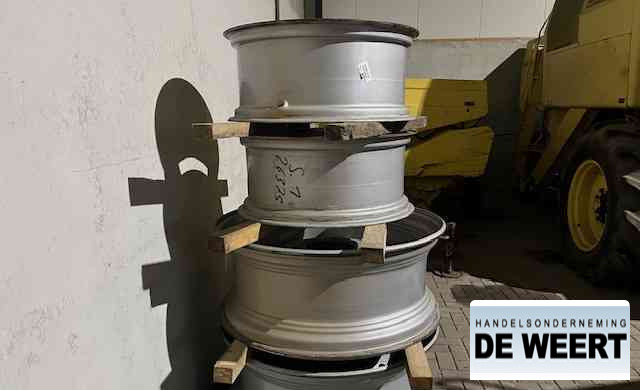 Diversen velgen 38" , voor john deere , case - Gumiabroncsok és felnik - Mezőgazdasági gépek: 5 kép. Diversen velgen 38" , voor john deere , case - Gumiabroncsok és felnik - Mezőgazdasági gépek: 5 kép.