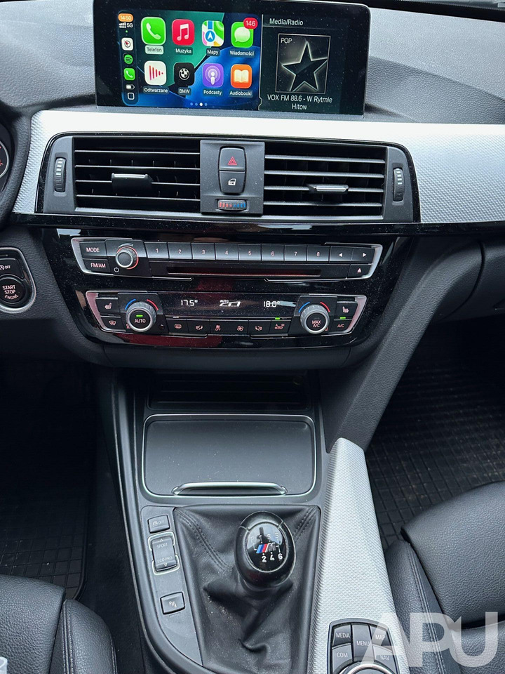 BMW 330i F30 M-PAKIET PERFORMANCE - Autó: 5 kép. BMW 330i F30 M-PAKIET PERFORMANCE - Autó: 5 kép.