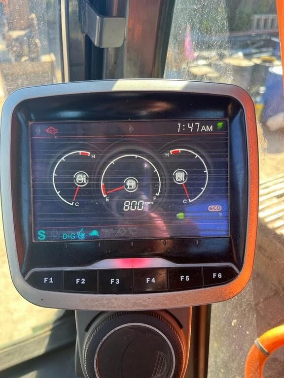 Lánctalpas kotró Doosan DX255LC-3: 10 kép.