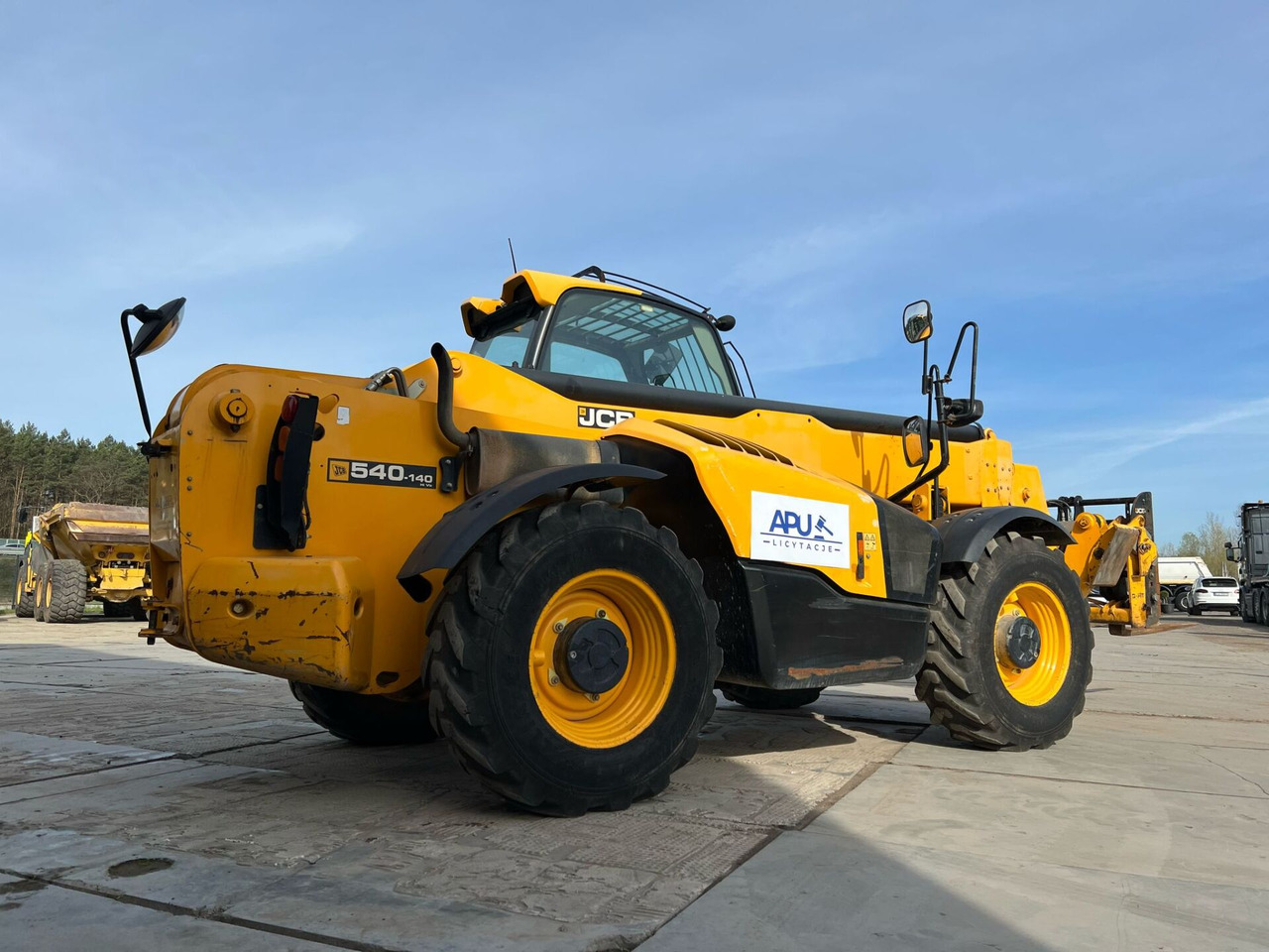 JCB 540-140 - Teleszkópos rakodó: 5 kép. JCB 540-140 - Teleszkópos rakodó: 5 kép.