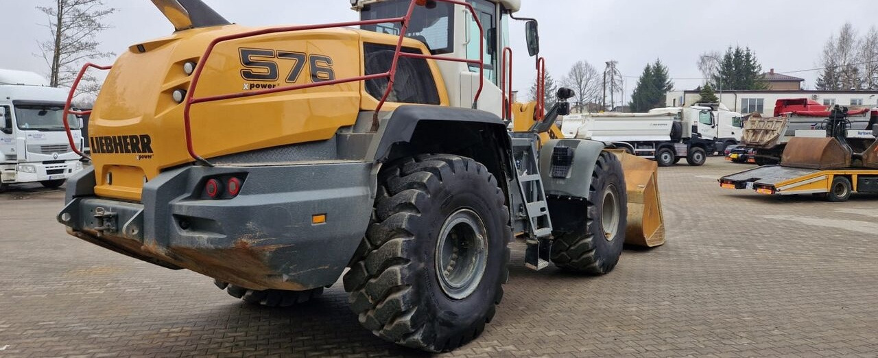 Liebherr L 576 XPower - Gumikerekes homlokrakodó: 4 kép. Liebherr L 576 XPower - Gumikerekes homlokrakodó: 4 kép.