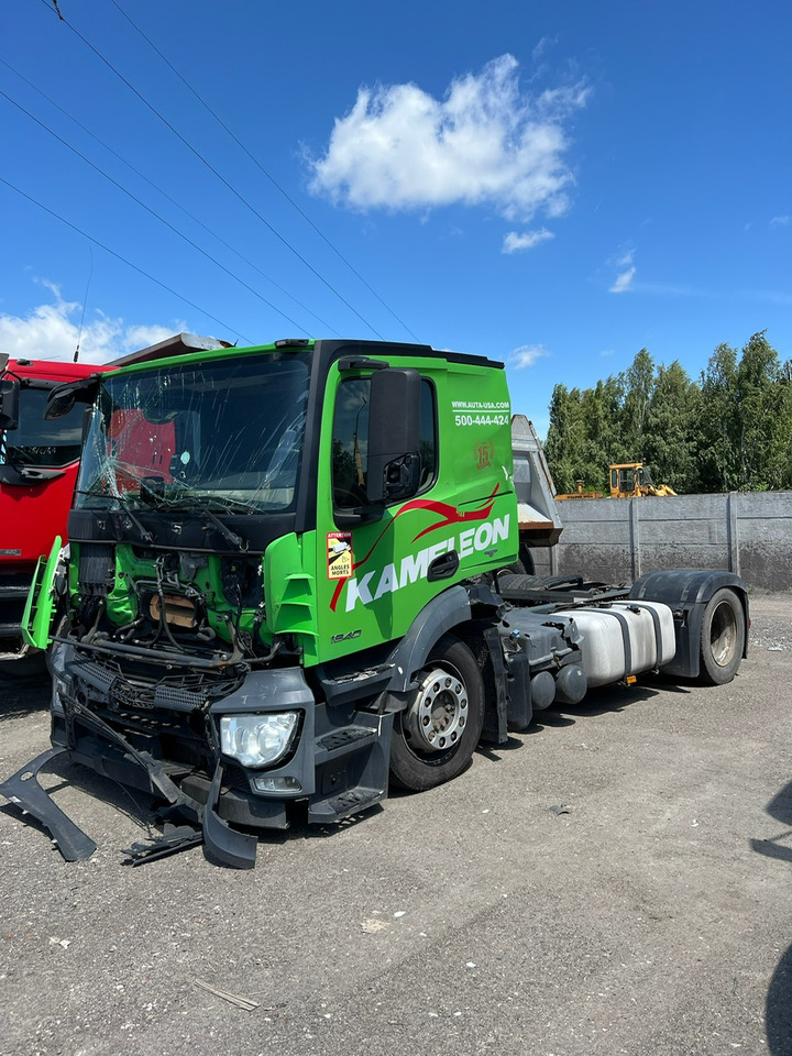 Mercedes-Benz Actros 1840 - Alvaz teherautó: 3 kép. Mercedes-Benz Actros 1840 - Alvaz teherautó: 3 kép.
