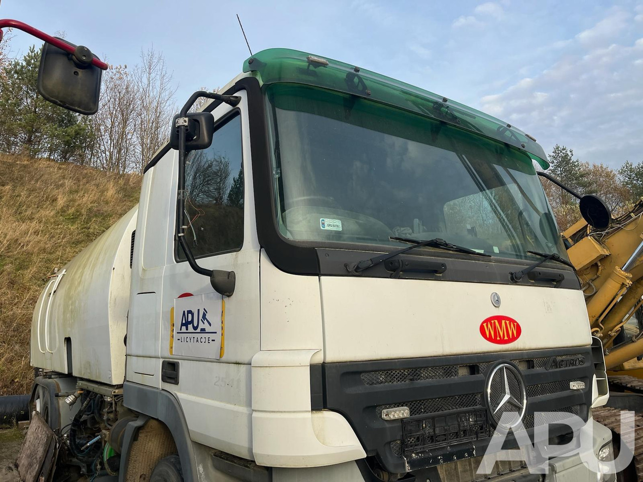 Mercedes-Benz Actros 2531L - Utcaseprő gép: 2 kép. Mercedes-Benz Actros 2531L - Utcaseprő gép: 2 kép.