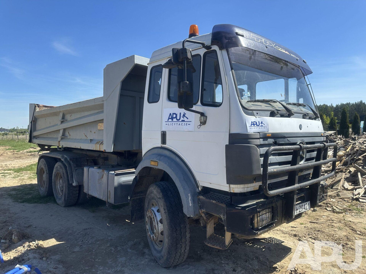 Mercedes-Benz Actros 2631 Wywrotka - Billenőplatós teherautó: 5 kép. Mercedes-Benz Actros 2631 Wywrotka - Billenőplatós teherautó: 5 kép.