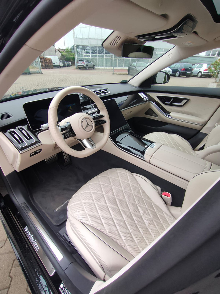 Mercedes-Benz S400 4 Matic LONG - Autó: 2 kép. Mercedes-Benz S400 4 Matic LONG - Autó: 2 kép.