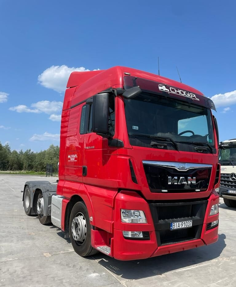 MAN TGX 26.440 - Nyergesvontató: 1 kép. MAN TGX 26.440 - Nyergesvontató: 1 kép.
