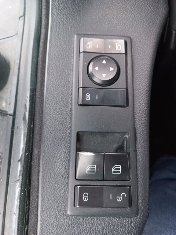 Nyergesvontató Mercedes-Benz ACTROS 1845 LS: 15 kép.
