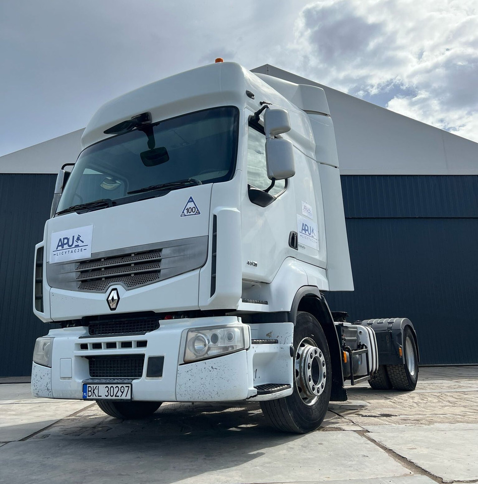 Renault Premium 460 DXi - Nyergesvontató: 2 kép. Renault Premium 460 DXi - Nyergesvontató: 2 kép.