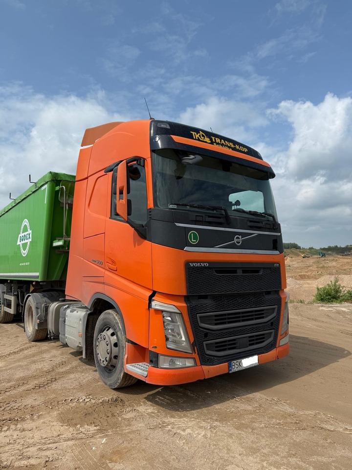 Volvo FH500 4×2 - Nyergesvontató: 4 kép. Volvo FH500 4×2 - Nyergesvontató: 4 kép.