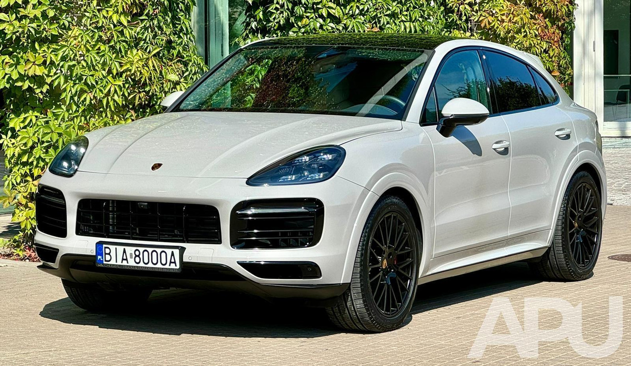 Porsche Cayenne Turbo - Autó: 1 kép. Porsche Cayenne Turbo - Autó: 1 kép.