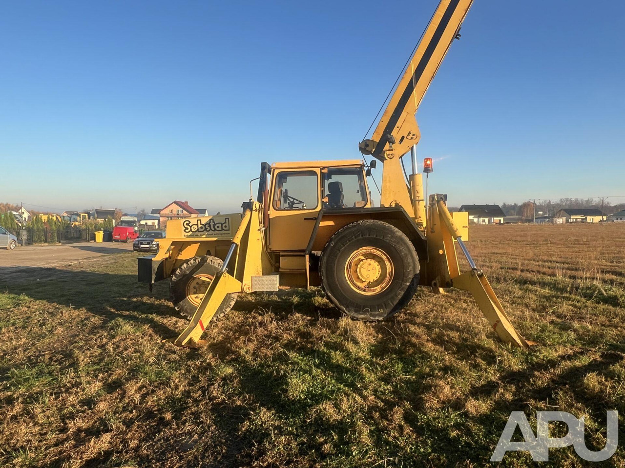 Volvo Moelven - Autódaru: 3 kép. Volvo Moelven - Autódaru: 3 kép.