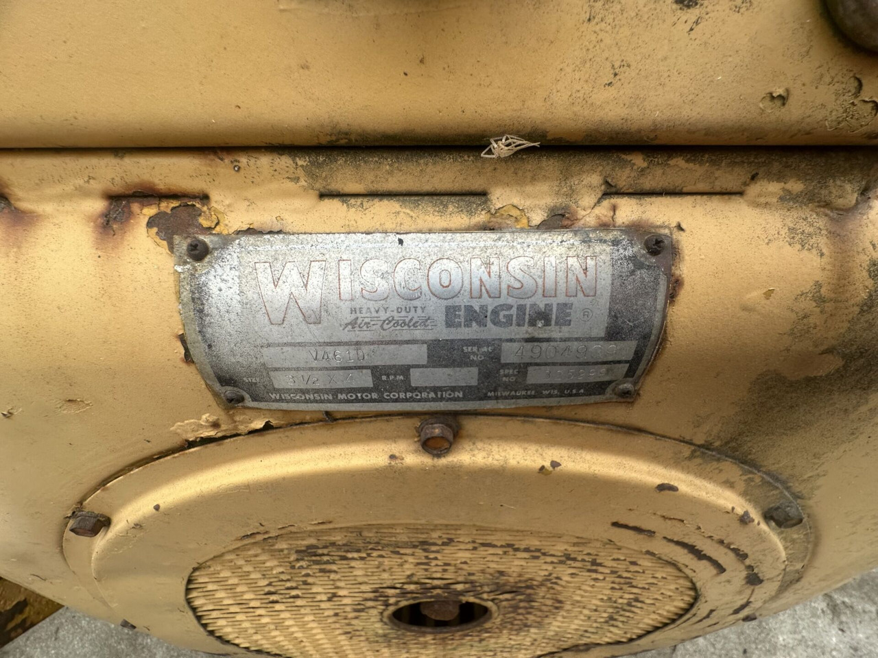 WISCONSIN ENGINE V461D poboczarka - Szkréper: 3 kép. WISCONSIN ENGINE V461D poboczarka - Szkréper: 3 kép.