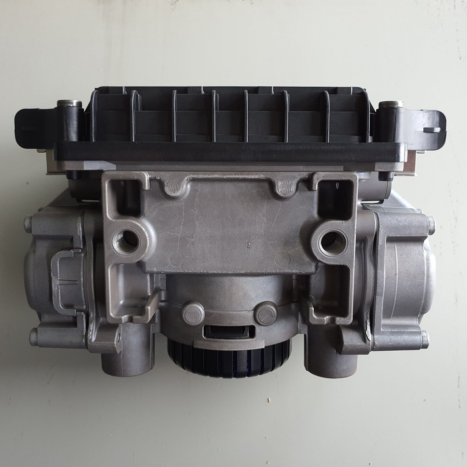 DAF EBS MODULATOR 1607915 - Fékszelep - Teherautó: 3 kép. DAF EBS MODULATOR 1607915 - Fékszelep - Teherautó: 3 kép.