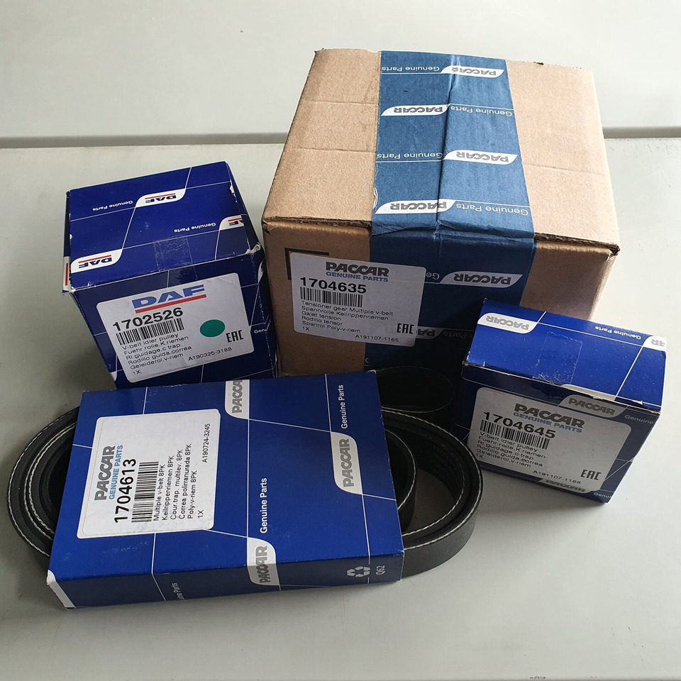 DAF Spanrol plus poly-V-riemset 8PK 1706837 - Szíjfeszítő - Teherautó: 1 kép. DAF Spanrol plus poly-V-riemset 8PK 1706837 - Szíjfeszítő - Teherautó: 1 kép.